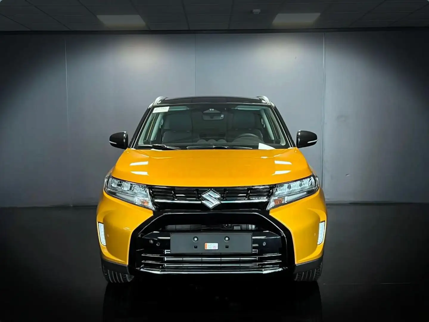 Suzuki Vitara 1.4 Hybrid 4WD AllGrip Top Giallo - 2