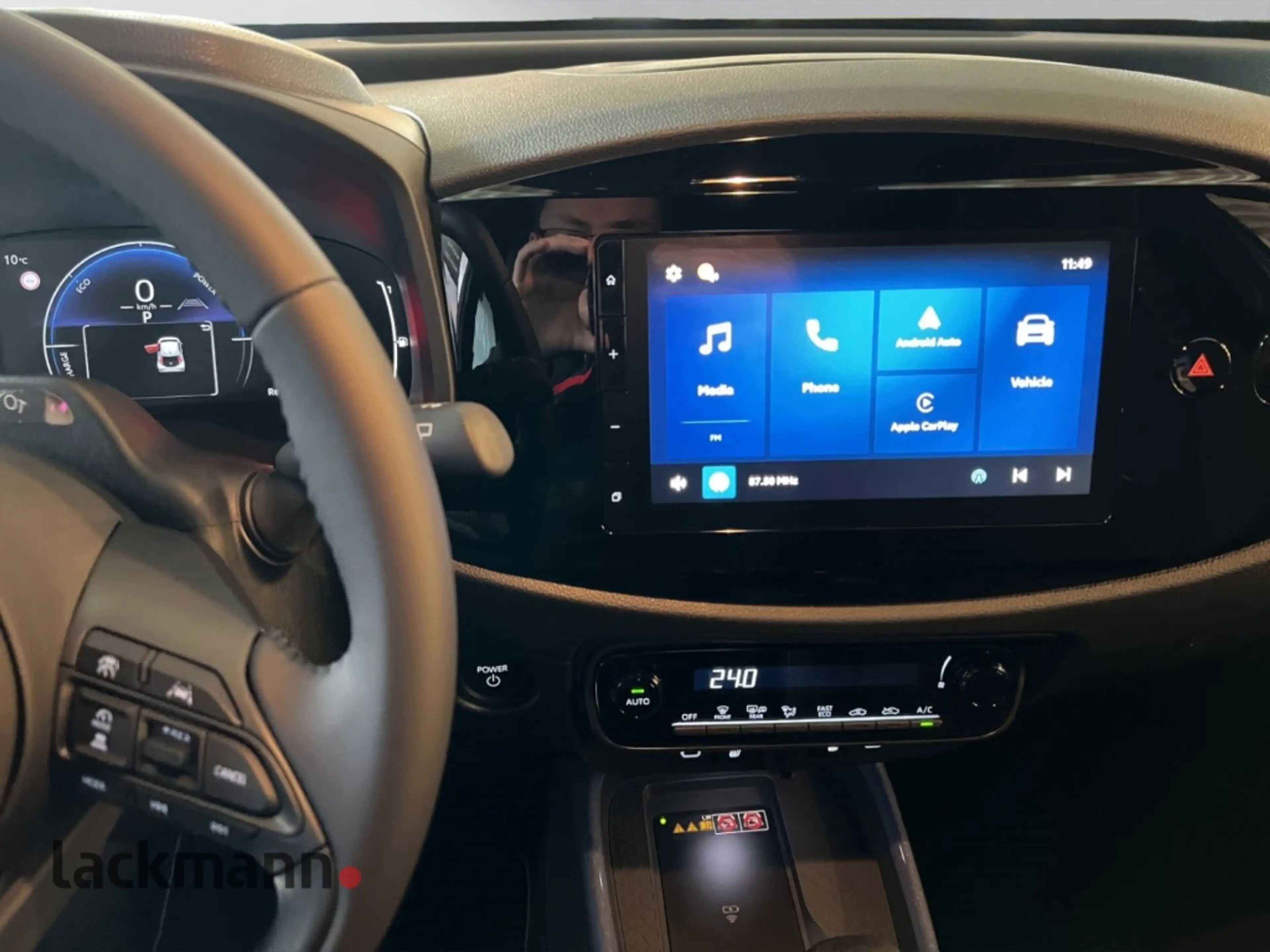 Toyota Aygo X 1,5 l Hybrid Teamplayer *SHZG*KAMERA* — photo 11