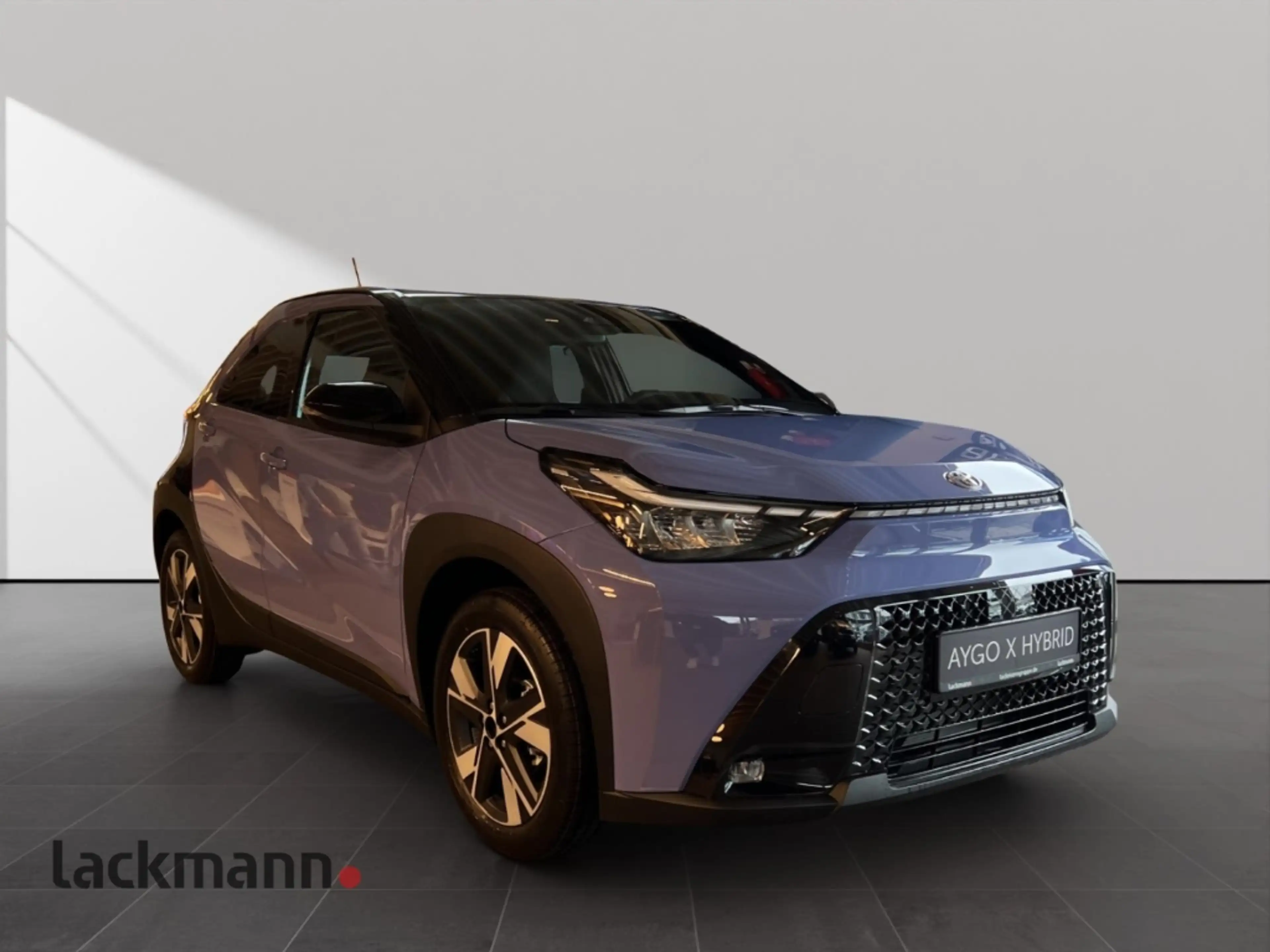 Toyota Aygo X 1,5 l Hybrid Teamplayer *SHZG*KAMERA* — photo 3