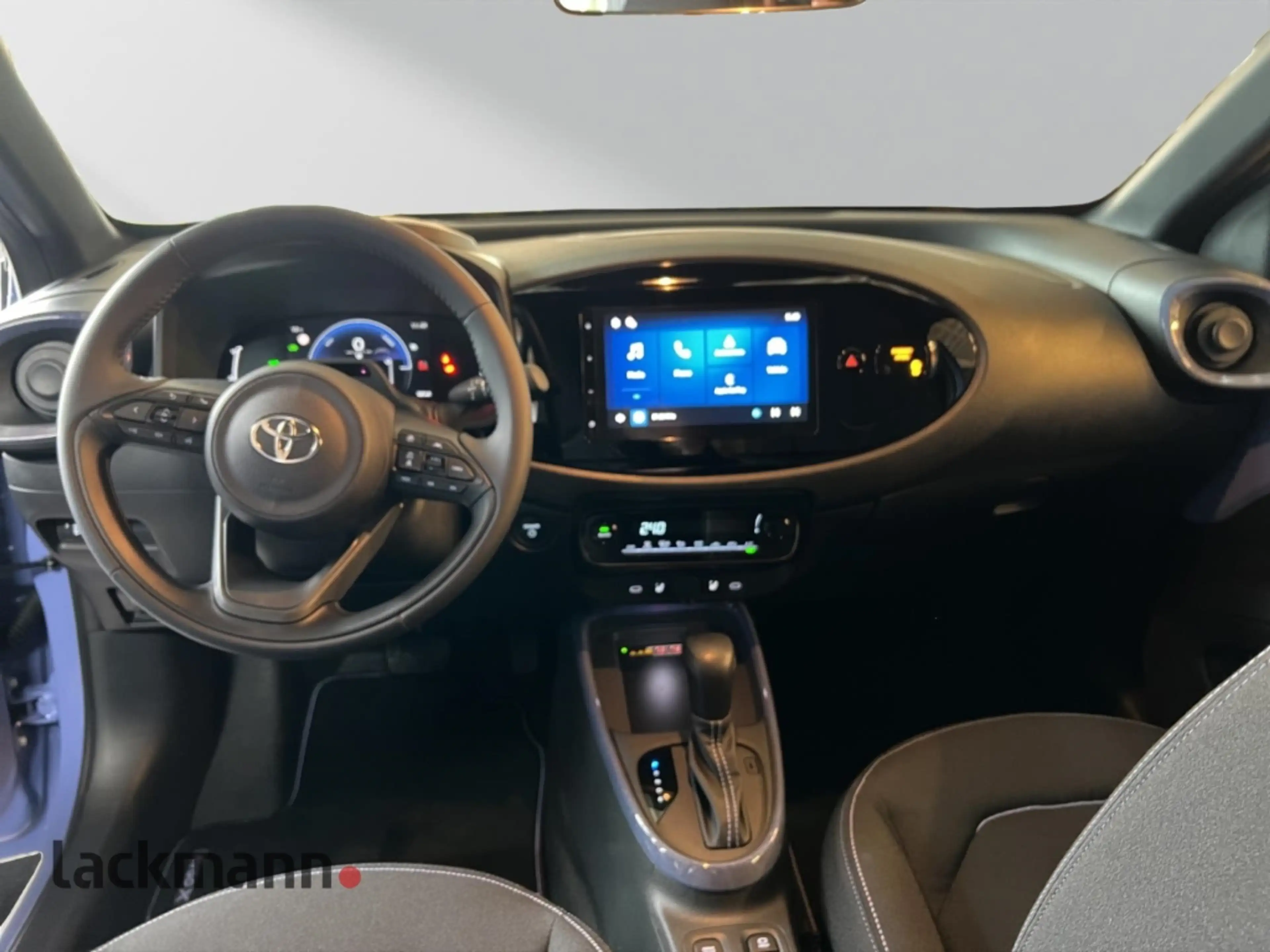 Toyota Aygo X 1,5 l Hybrid Teamplayer *SHZG*KAMERA* — photo 10
