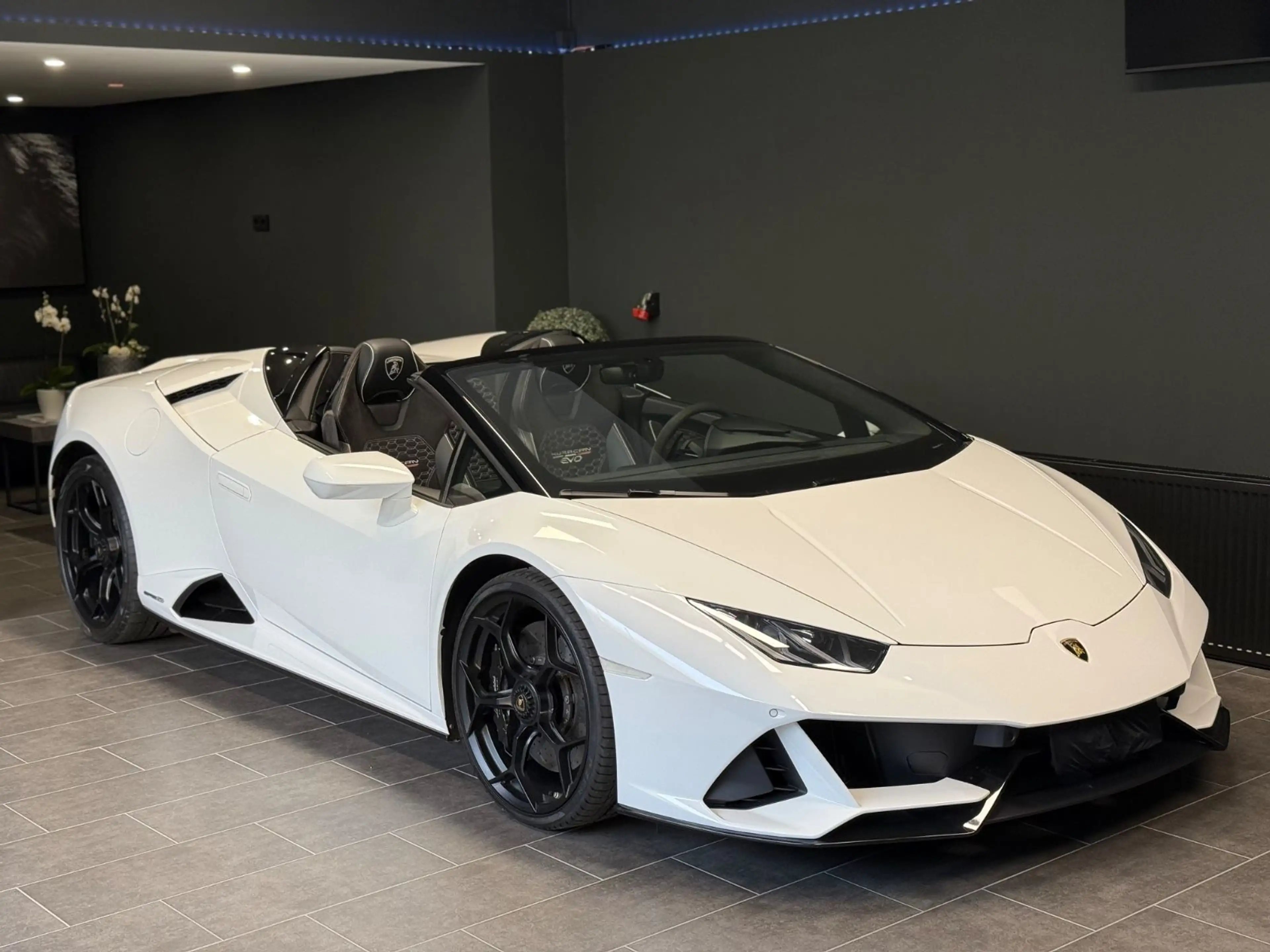 Lamborghini Huracán EVO Spyder  Kamera  Lift  Car Play  Navi — photo 3