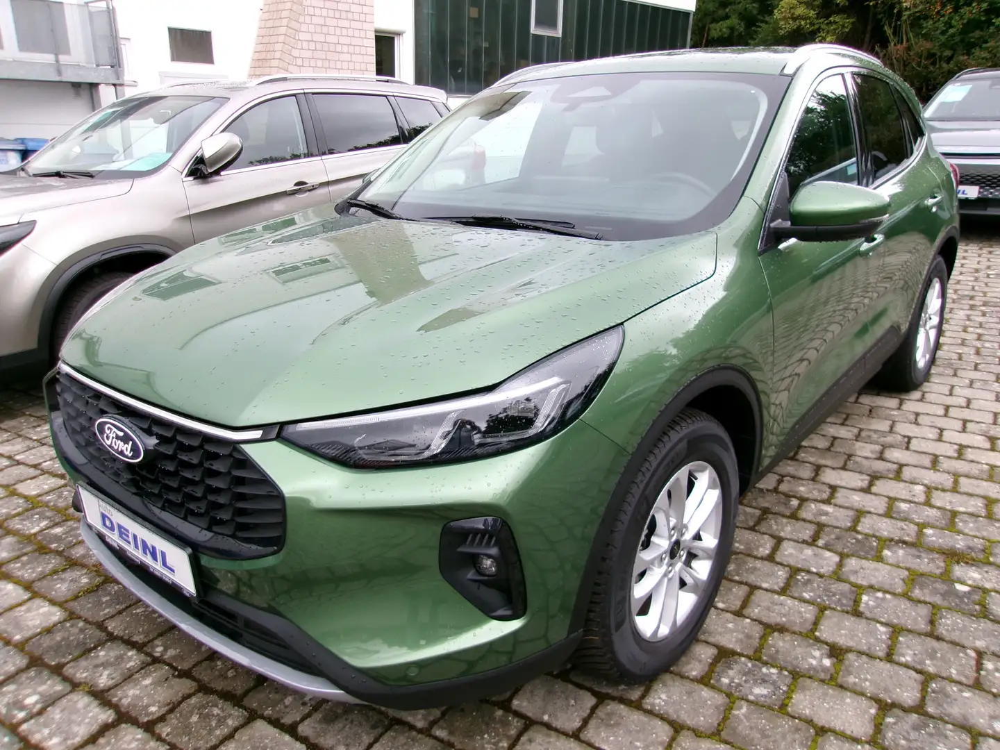 Ford Kuga Titanium Grün - 1