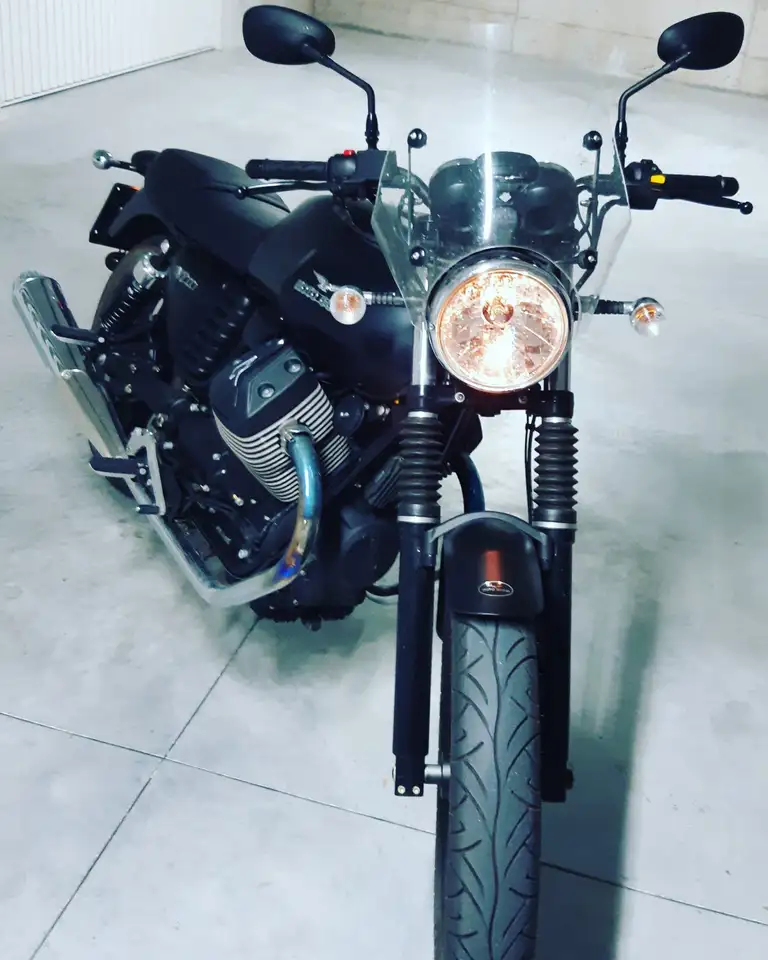 Moto Guzzi V 7