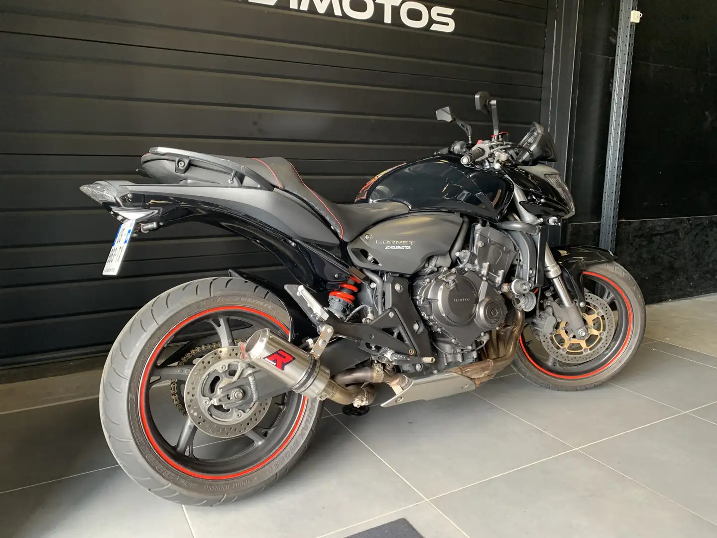 Honda Hornet Schwarz - 2