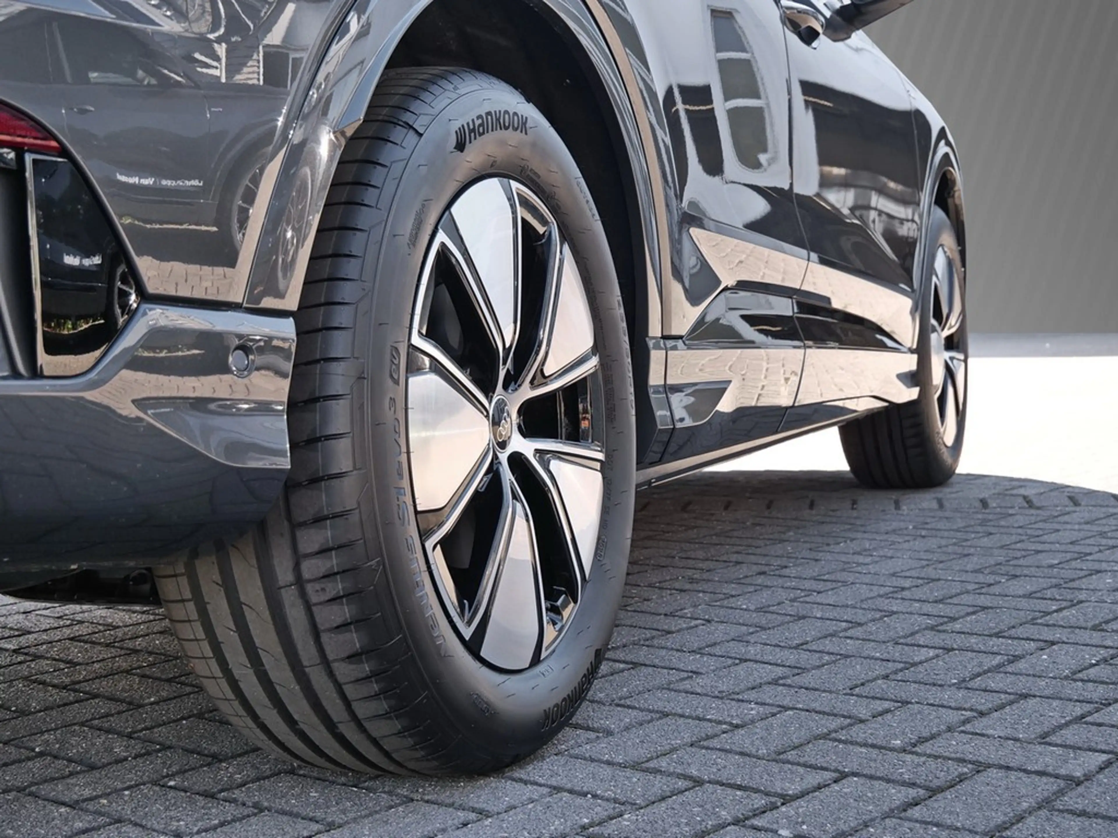 Audi e-tron Sportback performance 210 kW / 286 PS — photo 5
