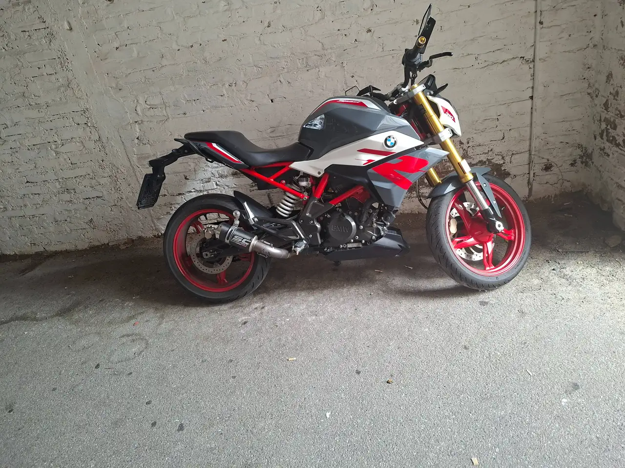 BMW G 310 R