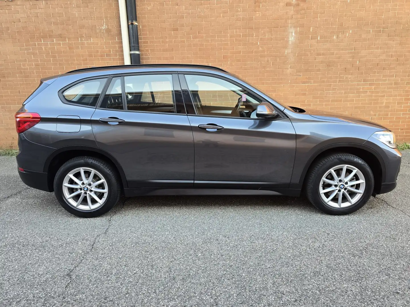 BMW X1 X1 F48 2019 sdrive18i Advantage 136cv Gris - 1