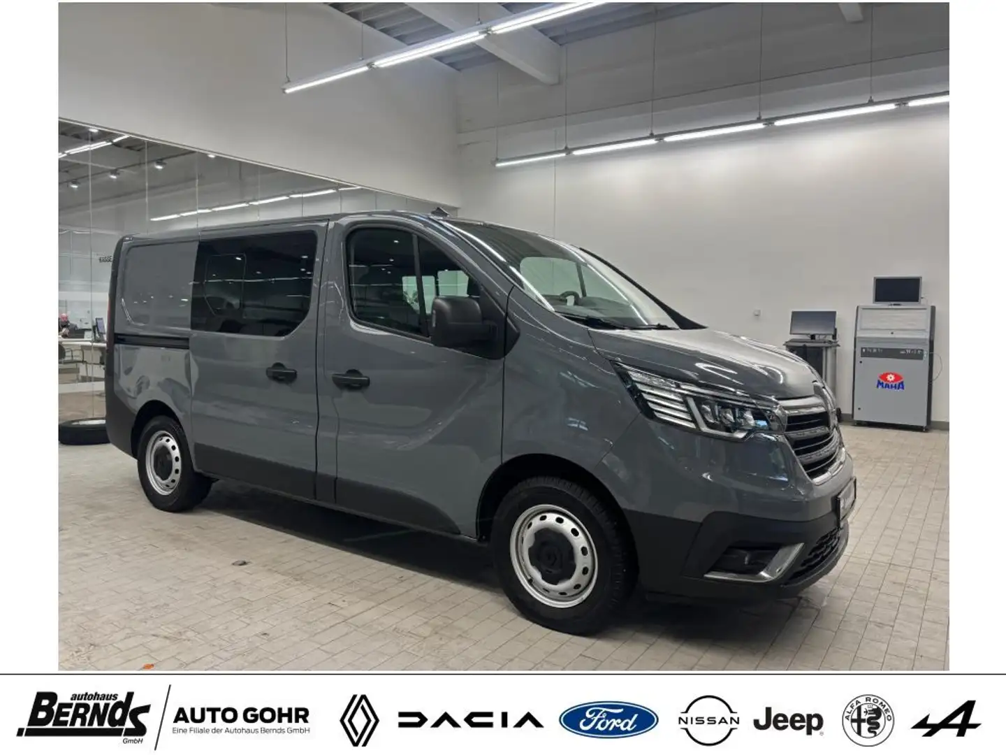 Renault Trafic DOPPELKABINE dCi150 EDC L1H1 AUTOMATIK Komfort AHK Grijs - 2
