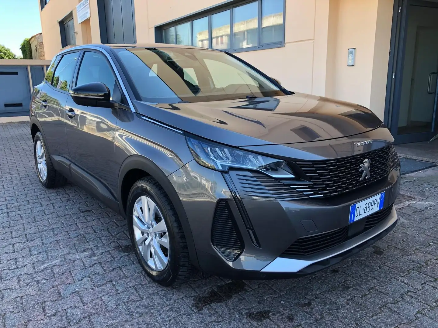 Peugeot 3008 2022 1.5 bluehdi Active Pack S&S EAT8 Grigio - 1