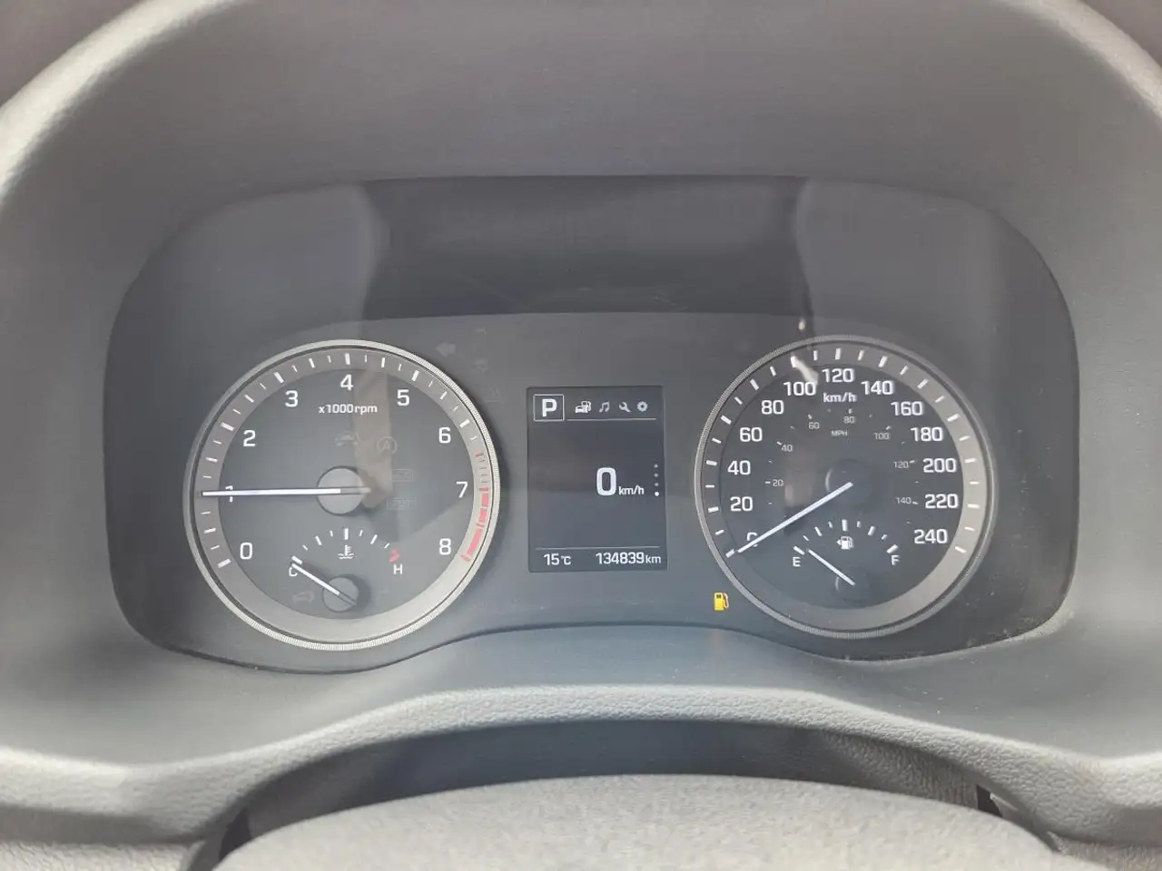 Hyundai TUCSON снимка Hyundai TUCSON
