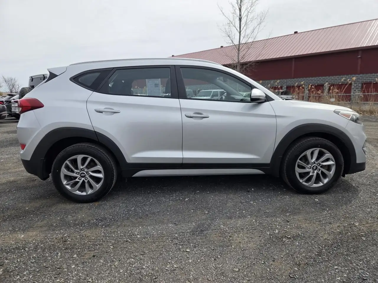 Hyundai TUCSON снимка Hyundai TUCSON