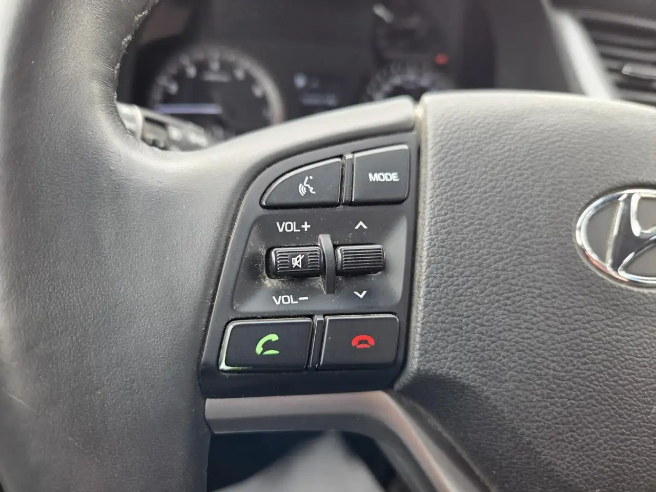 Hyundai TUCSON снимка Hyundai TUCSON