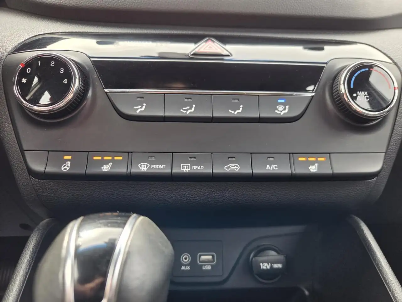 Hyundai TUCSON снимка Hyundai TUCSON