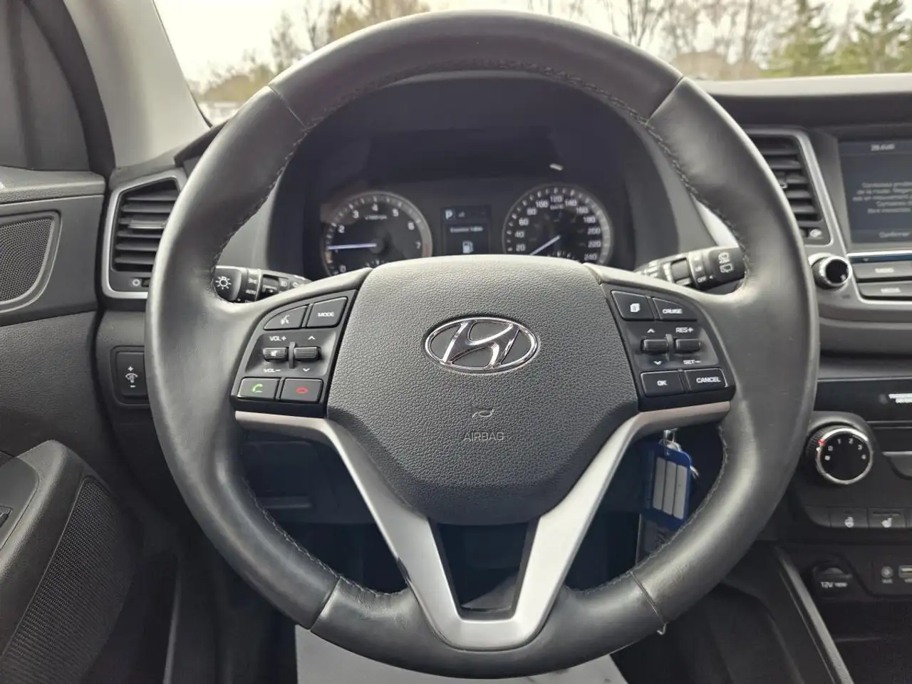 Hyundai TUCSON снимка Hyundai TUCSON