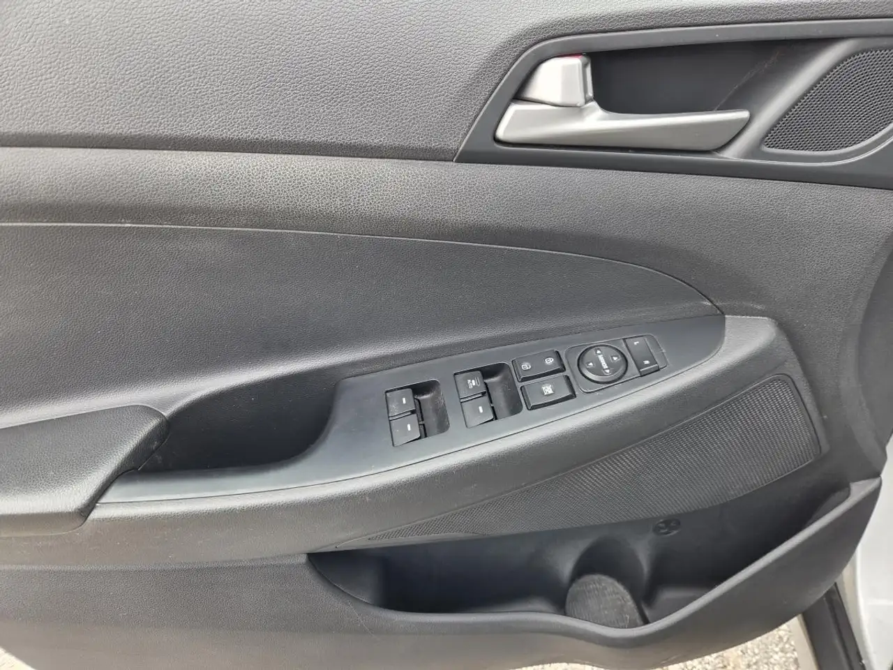 Hyundai TUCSON снимка Hyundai TUCSON