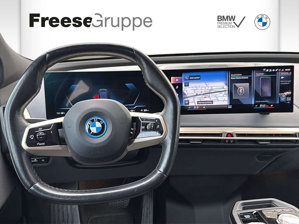 BMW iX