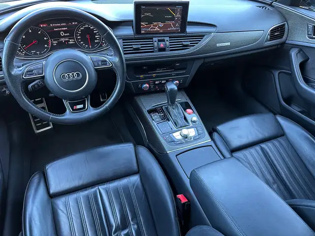 Audi A6 view 13