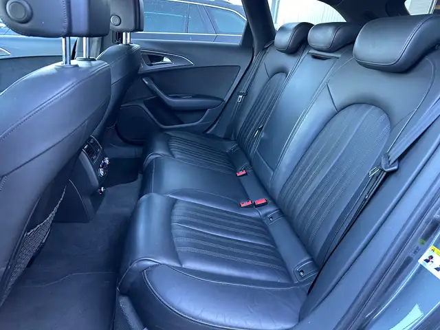Audi A6 view 12