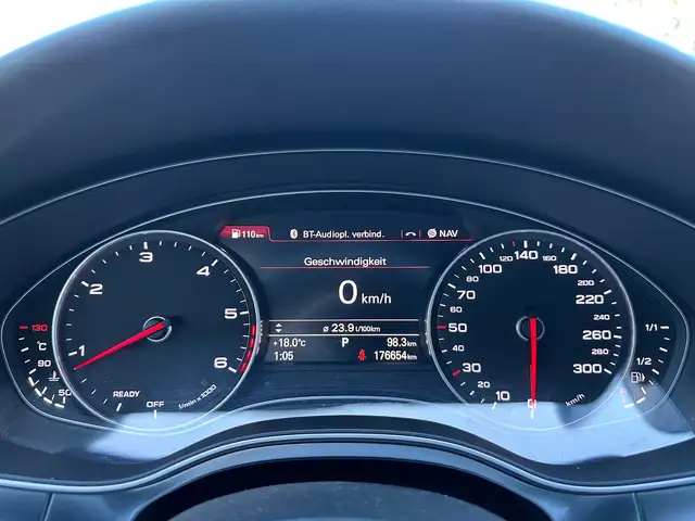 Audi A6 view 18