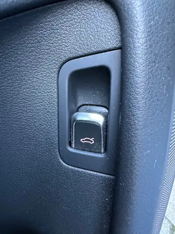 Audi A6 view 22