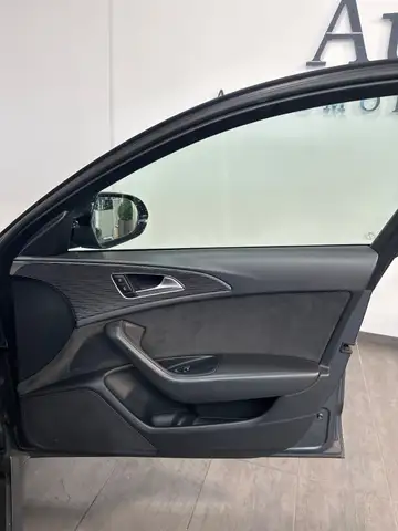 Audi A6 view 9