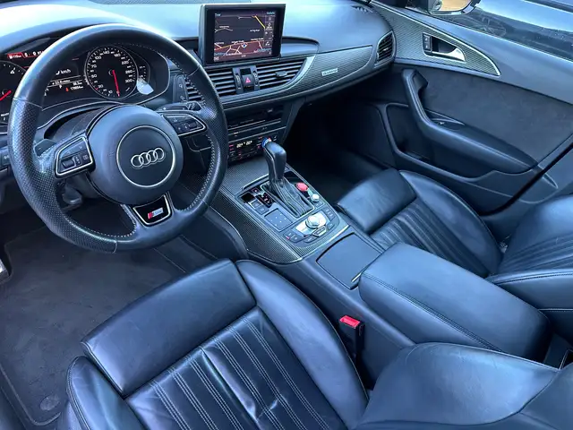 Audi A6 view 10