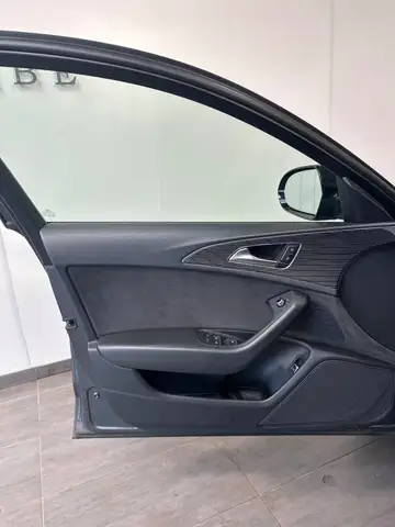 Audi A6 view 8