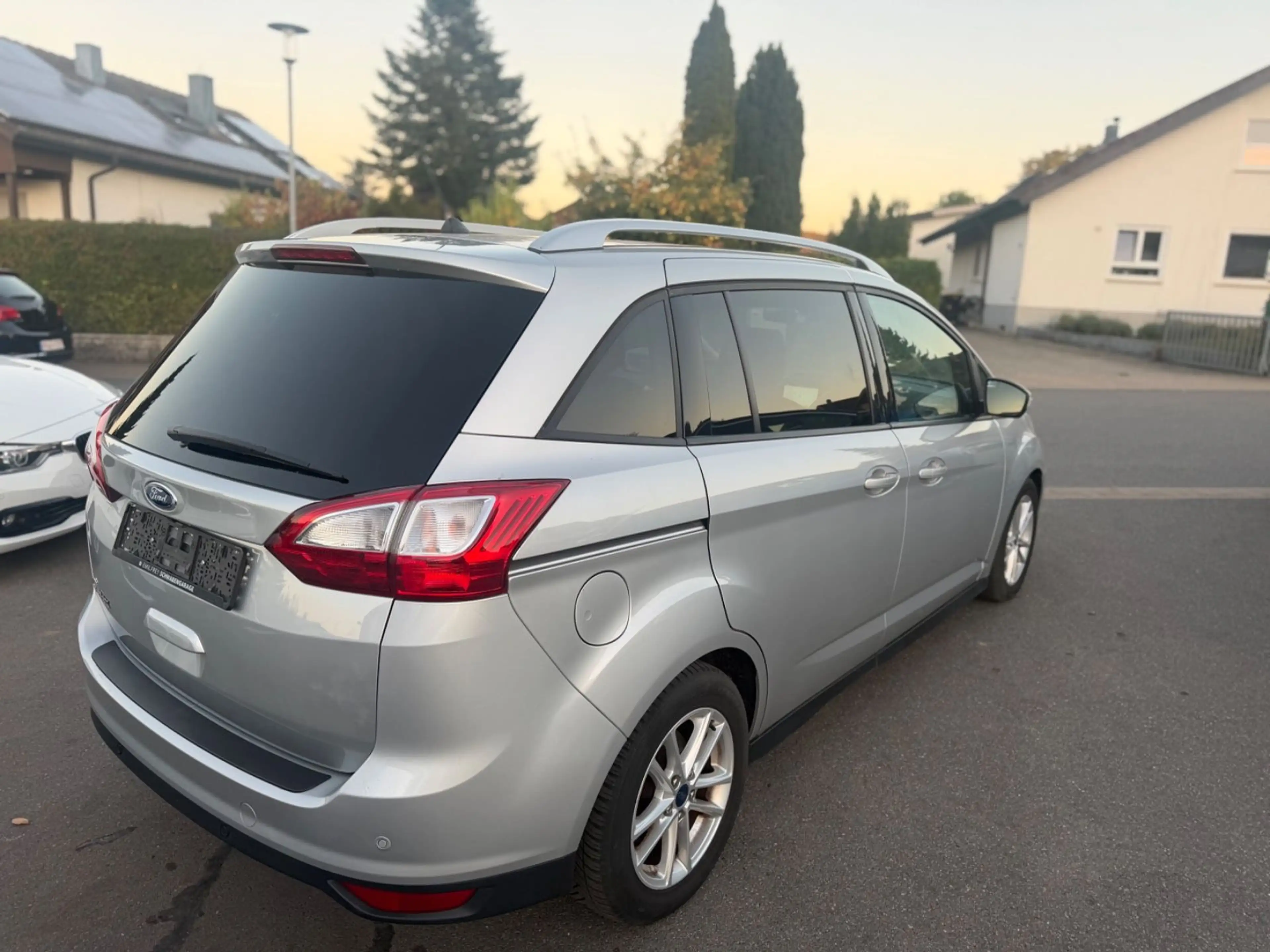 Ford Grand C-Max Grand C-MAX Cool*NEU*TÜV*7Sitze* — photo 7