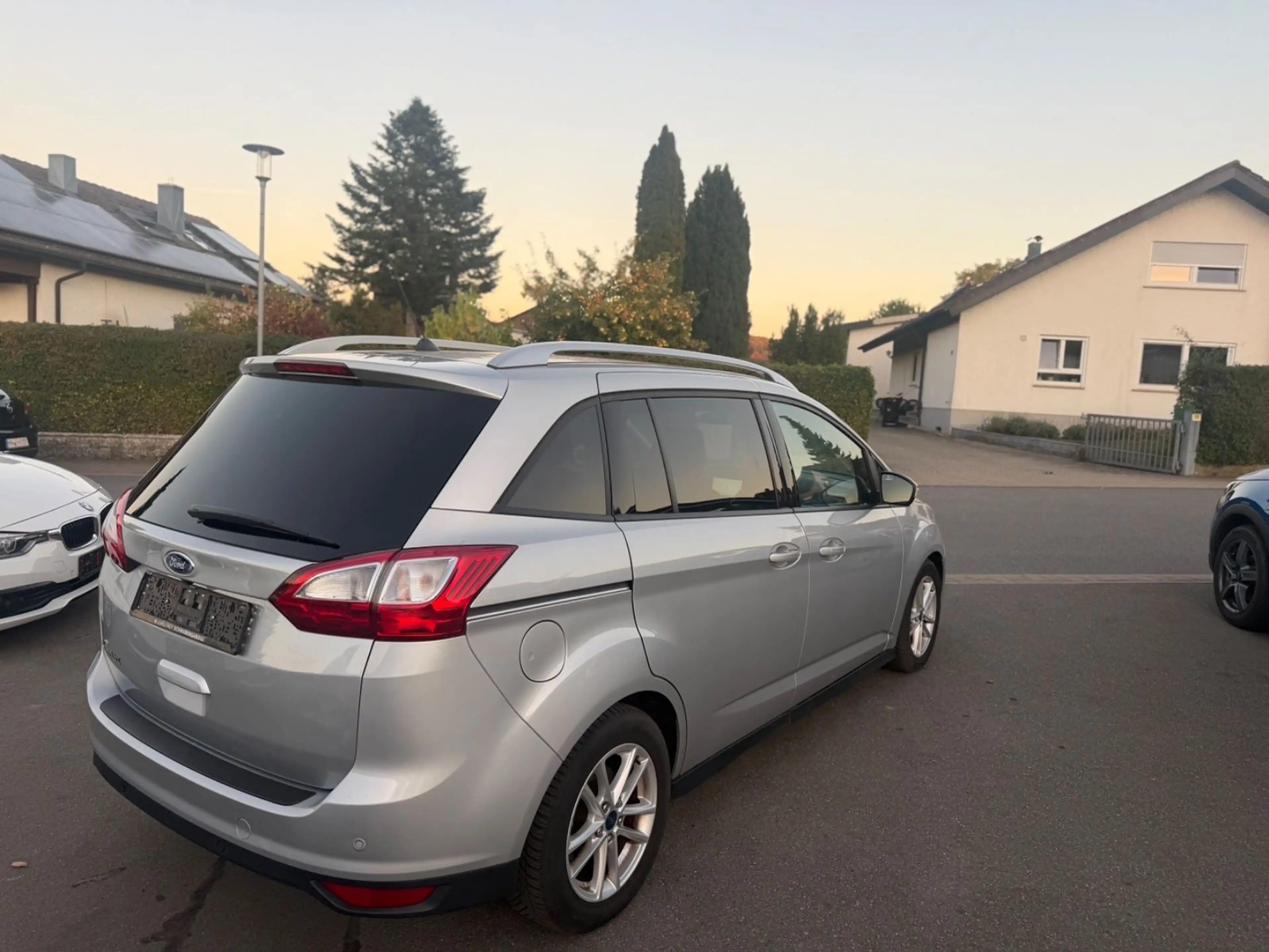 Ford Grand C-Max Grand C-MAX Cool*NEU*TÜV*7Sitze* — photo 4
