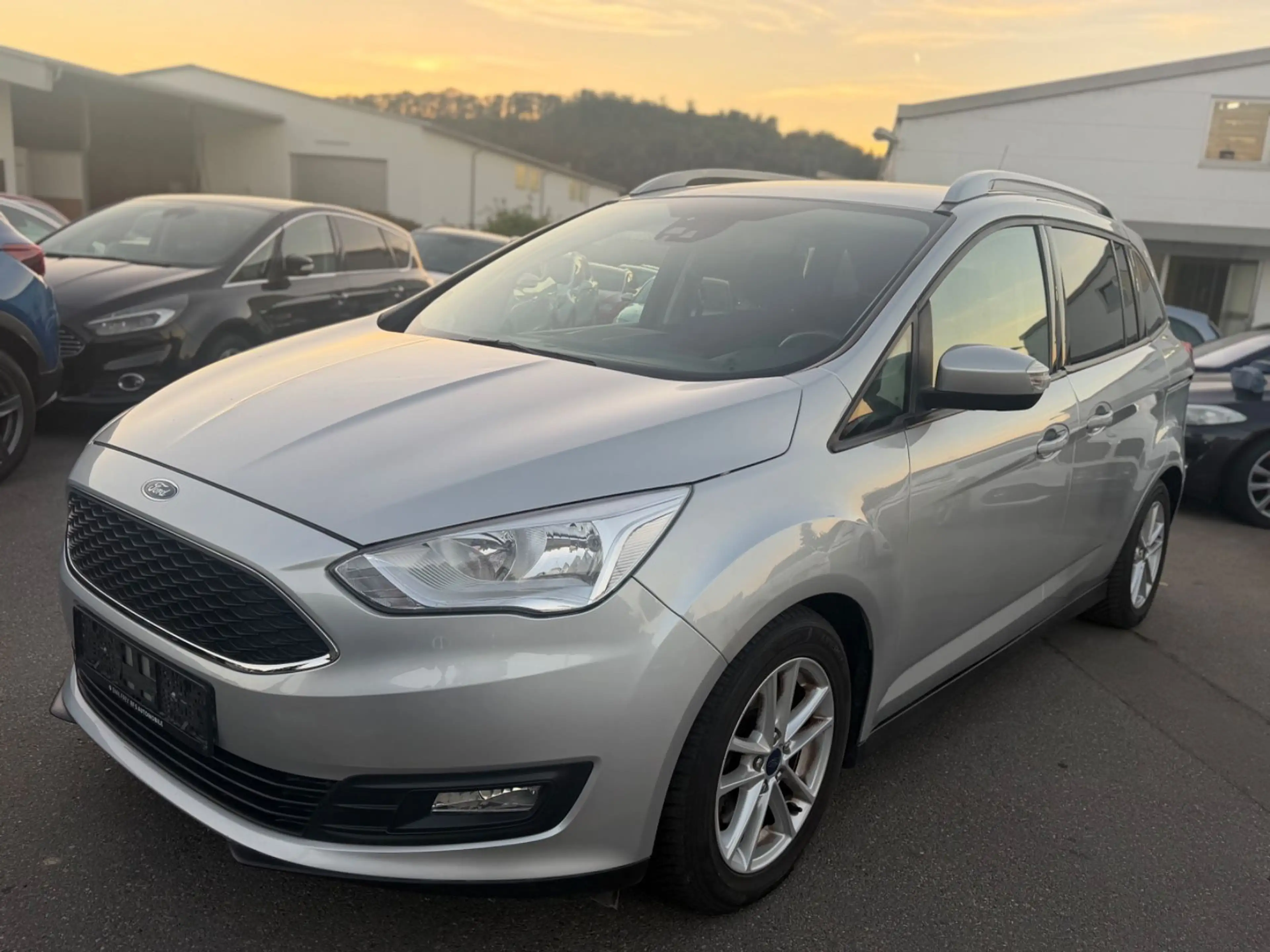 Ford Grand C-Max Grand C-MAX Cool*NEU*TÜV*7Sitze* — photo 12