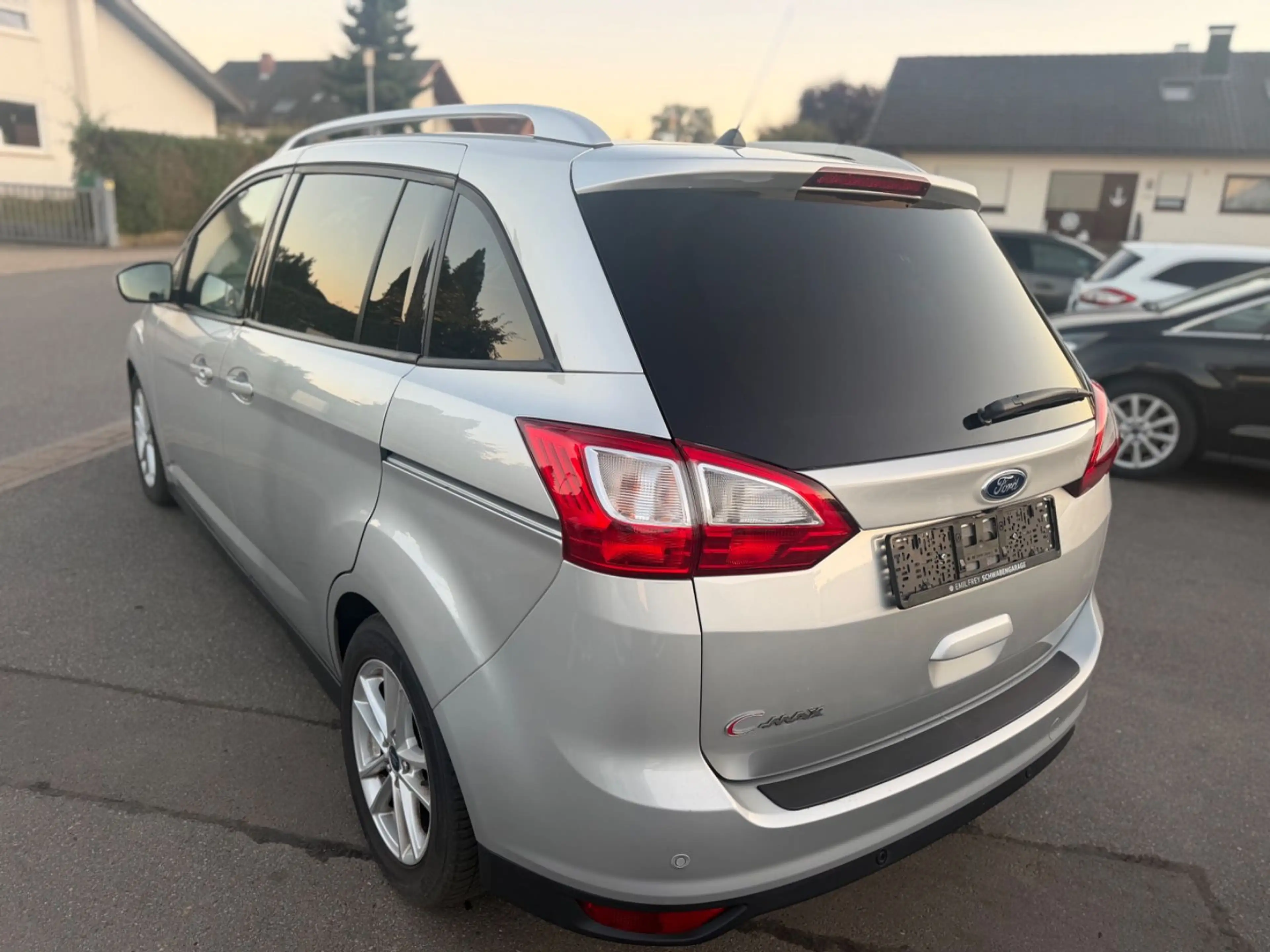 Ford Grand C-Max Grand C-MAX Cool*NEU*TÜV*7Sitze* — photo 3