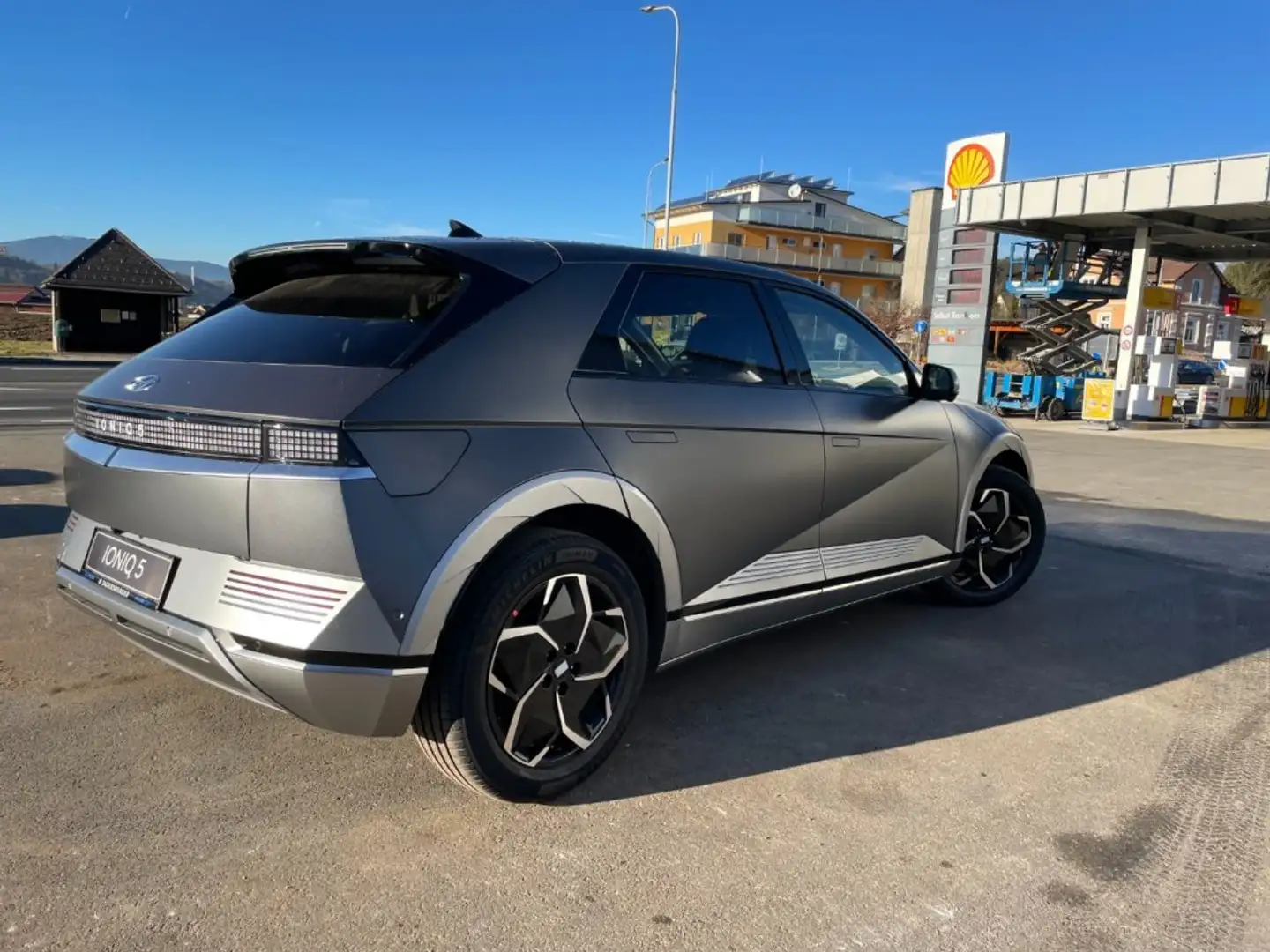 Hyundai IONIQ 5 Plus Line Long Range Grey - 2