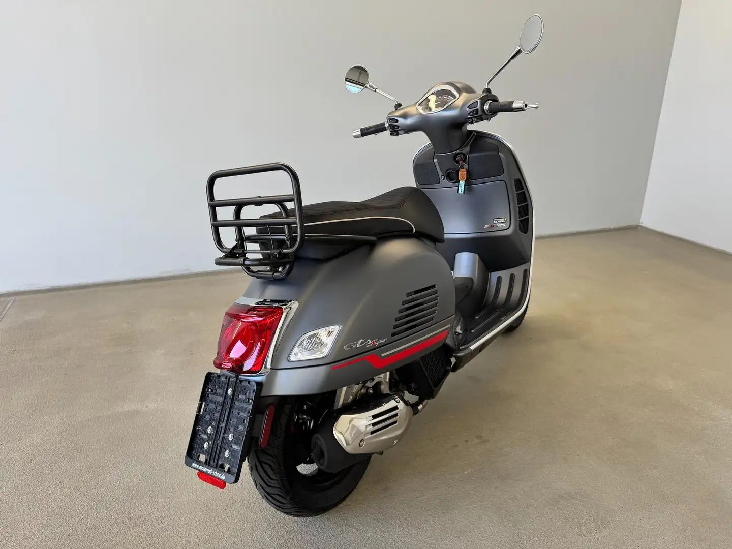 Vespa GTS Super Sport 125 Mattlack HU + Service neu 10 kW (14 PS), Variom... Grau - 2