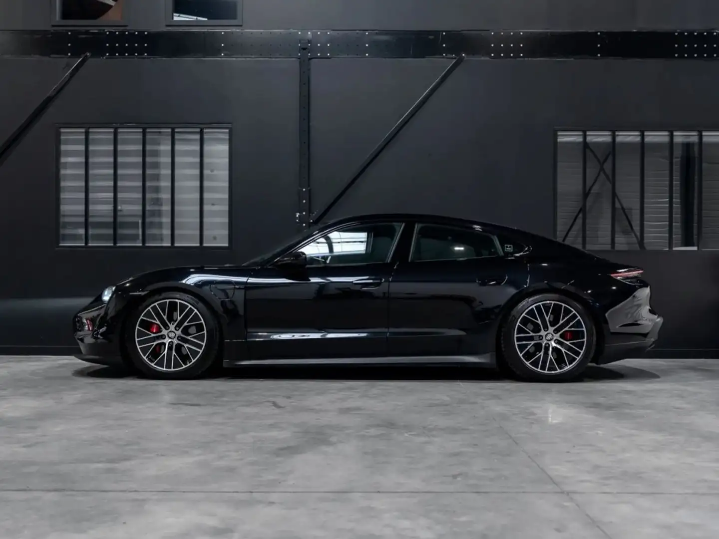 Porsche Taycan 4S Performance Plus (9J1) - Spicy Motor Grau - 2