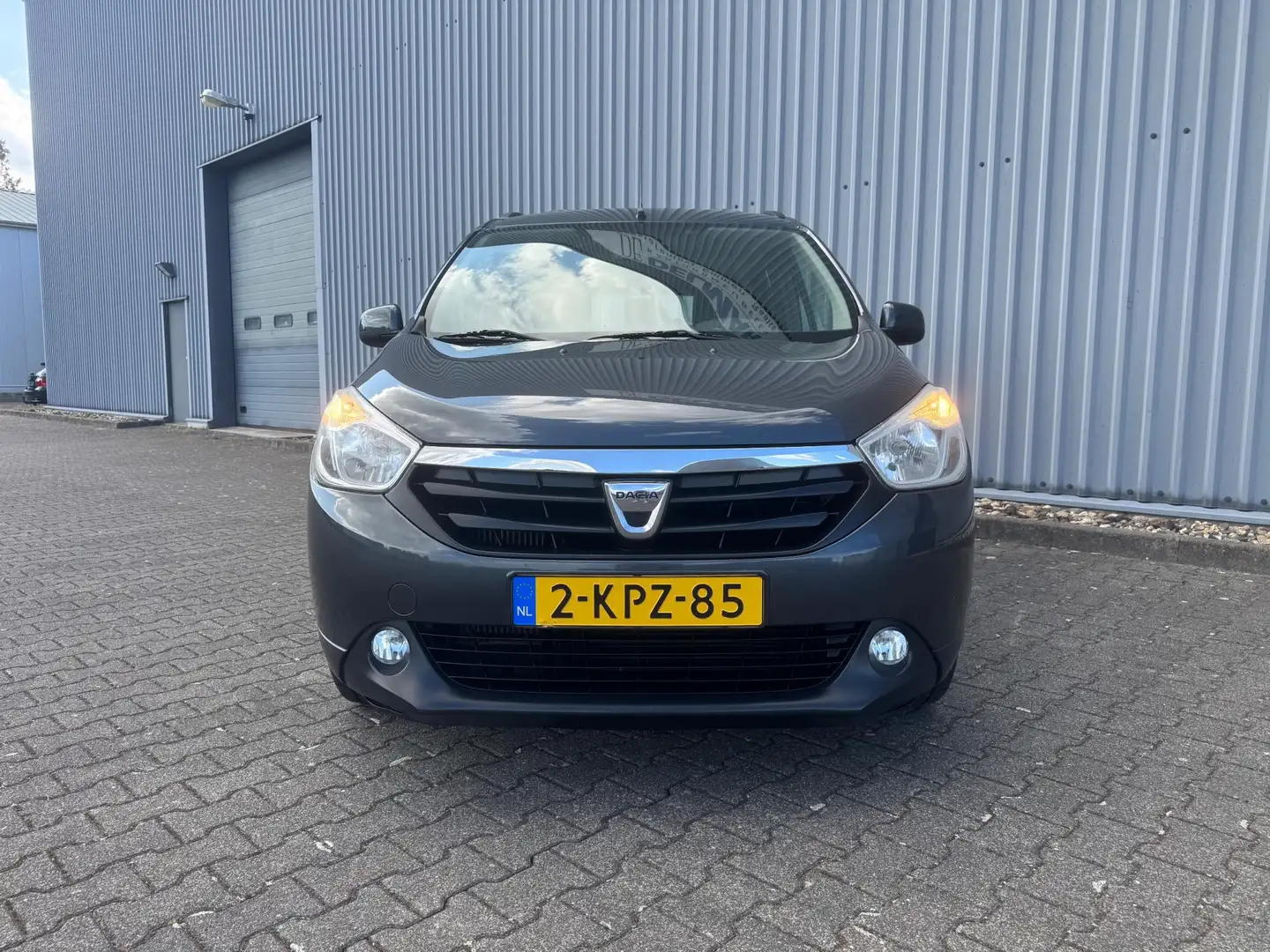 Dacia Lodgy 1.2 TCe Prestige 7p.| NIEUWE MOTOR | AIRCO | NAVI Grijs - 2
