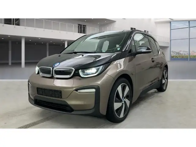 BMW i3 120 Ah Batterietest Wärmepumpe Navigation PDC LED