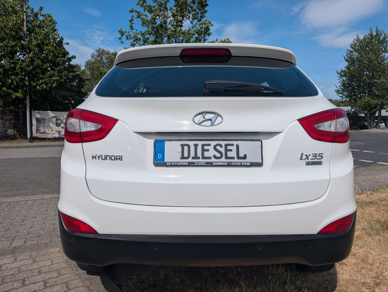 Hyundai iX35 FIFA World Cup Edition 2WD*1-HAND*PDC*USB ! — photo 10
