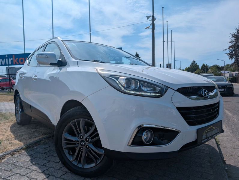 Hyundai iX35 FIFA World Cup Edition 2WD*1-HAND*PDC*USB ! — photo 7