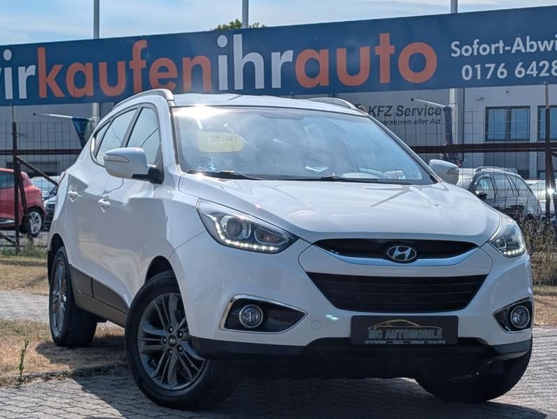 Hyundai iX35 FIFA World Cup Edition 2WD*1-HAND*PDC*USB ! — photo 2