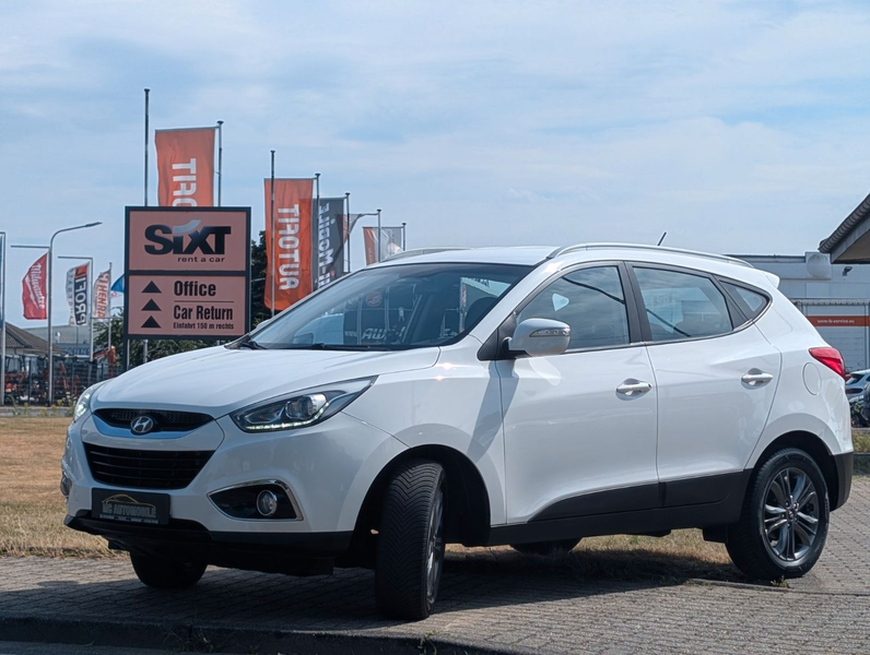 Hyundai iX35 FIFA World Cup Edition 2WD*1-HAND*PDC*USB ! — photo 5
