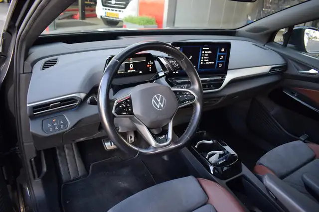 Volkswagen Id.4 view 4
