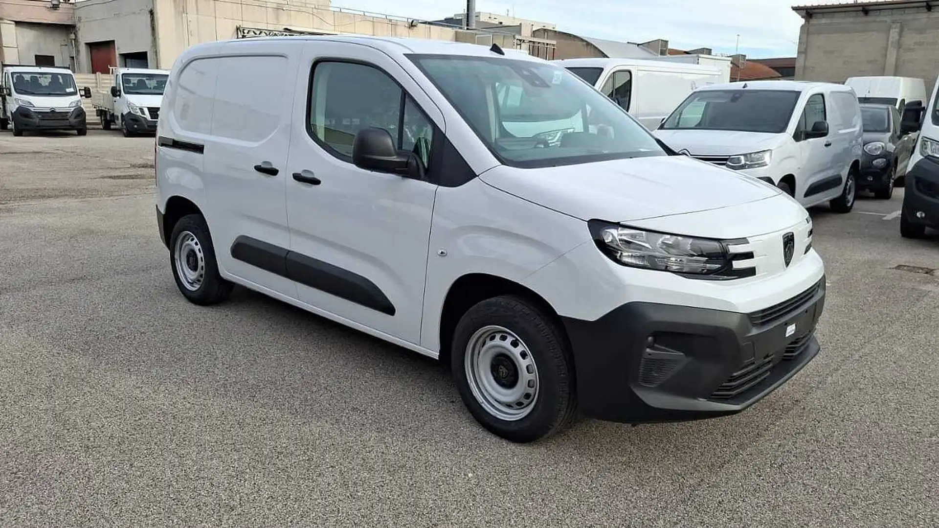 Peugeot Partner Nuovo Partner L1 1.5 BlueHDi 100cv Biały - 2