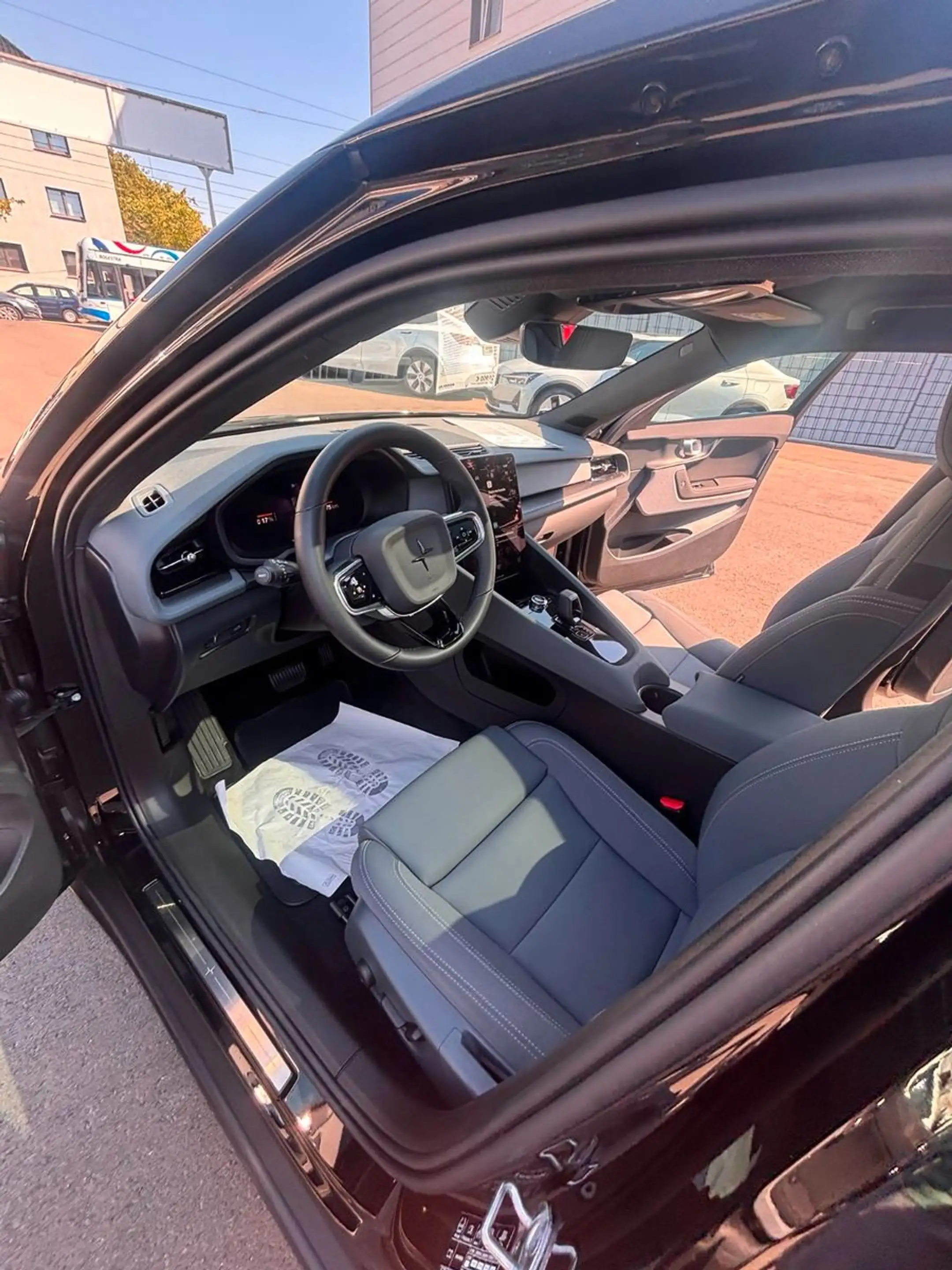 Polestar 2 Long Range Single # Plus Paket # SOH 95,6 % — photo 15