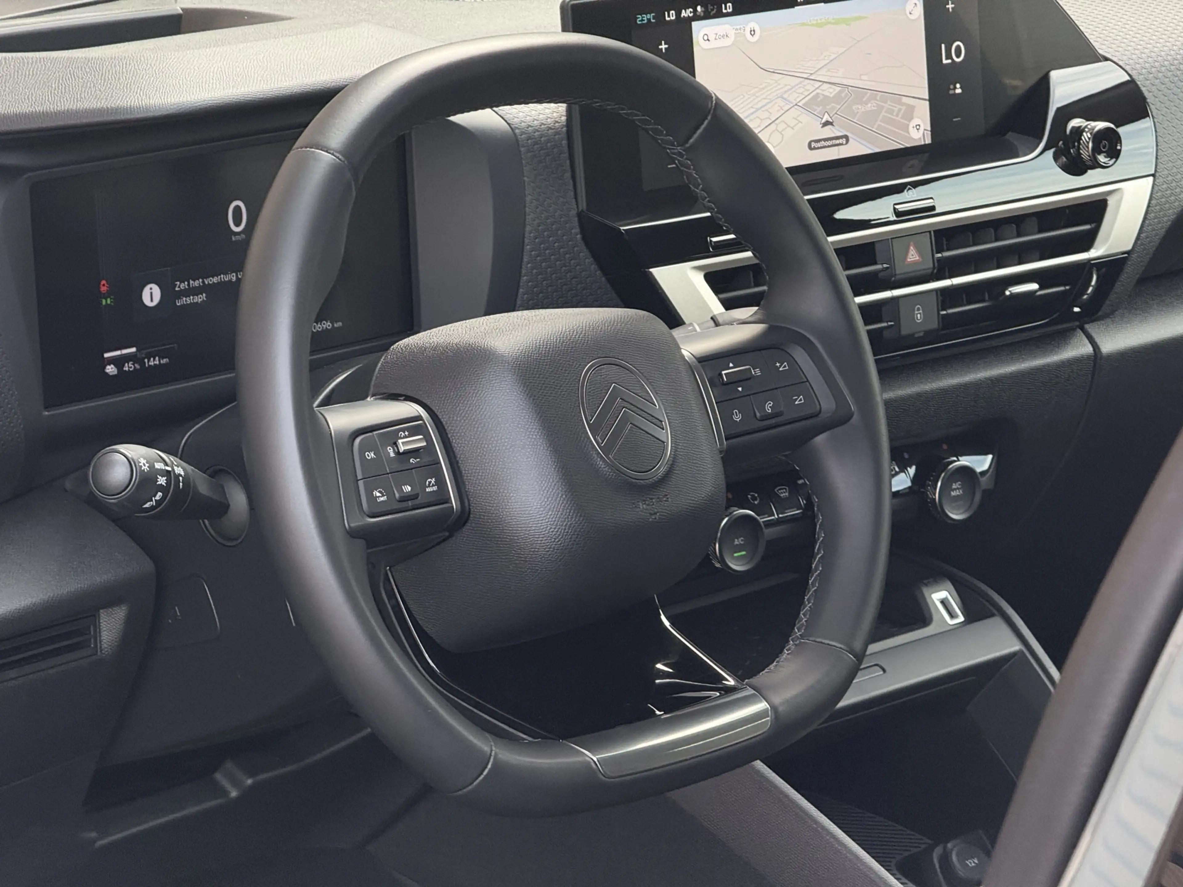 Citroen E-C4 Electric Max 156pk Extended range 54 kWh Navi / Carplay/ HU — photo 7