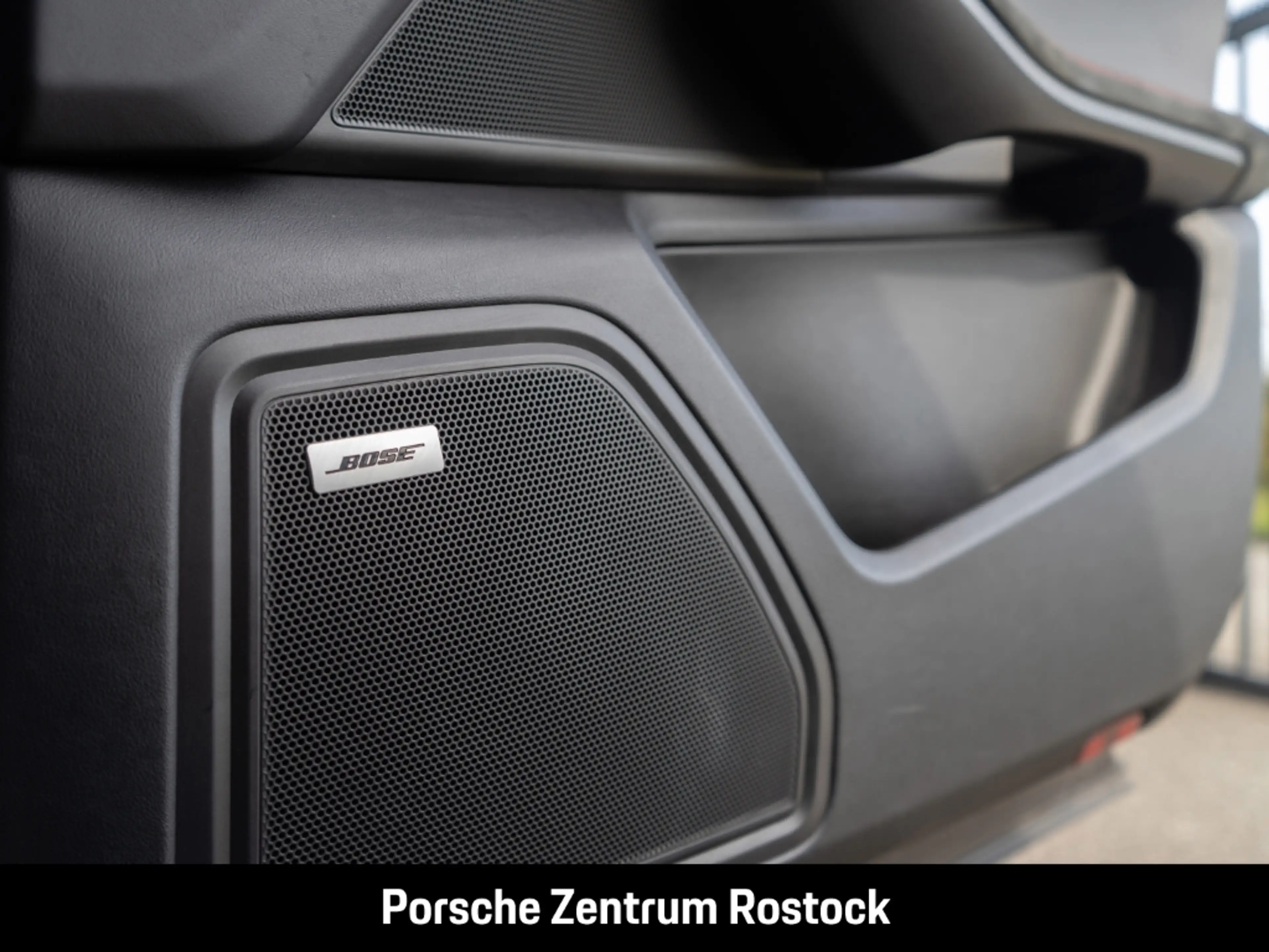 Porsche Macan GTS Standheizung Surround-View Sportabgas — photo 22