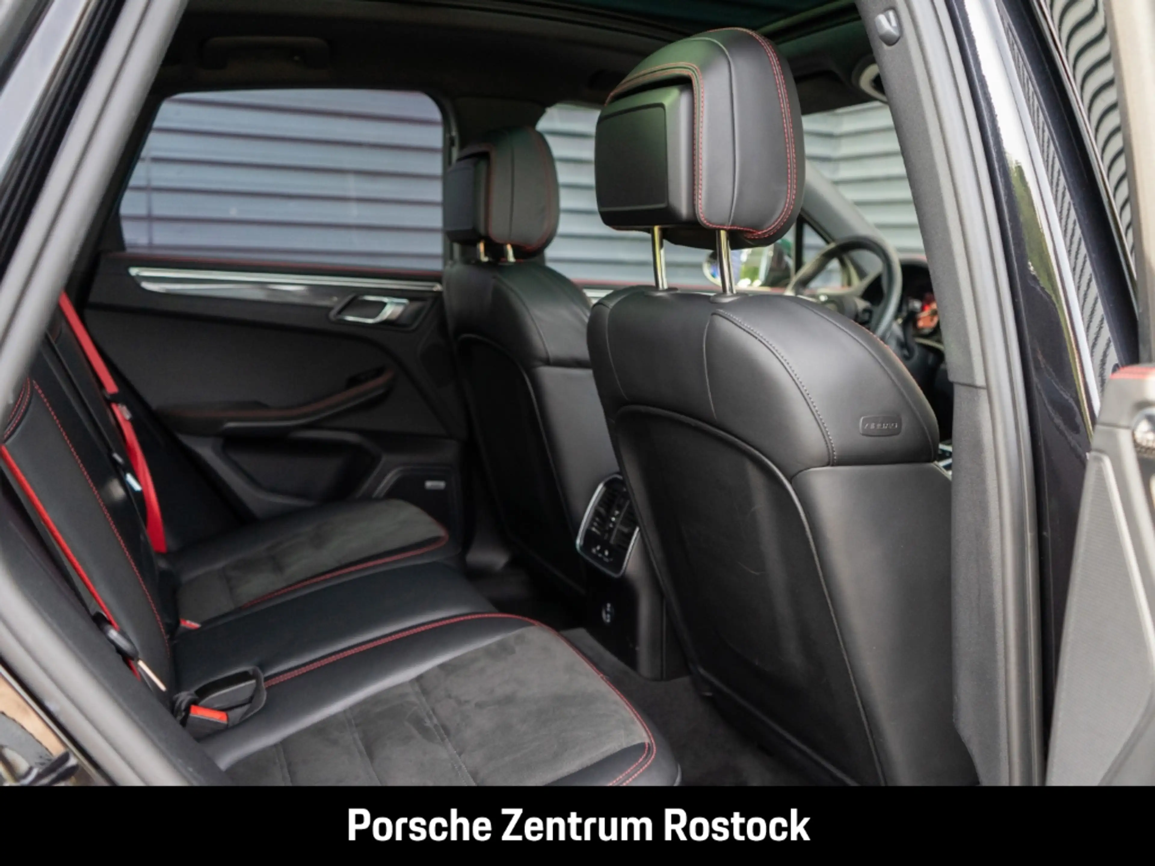 Porsche Macan GTS Standheizung Surround-View Sportabgas — photo 26