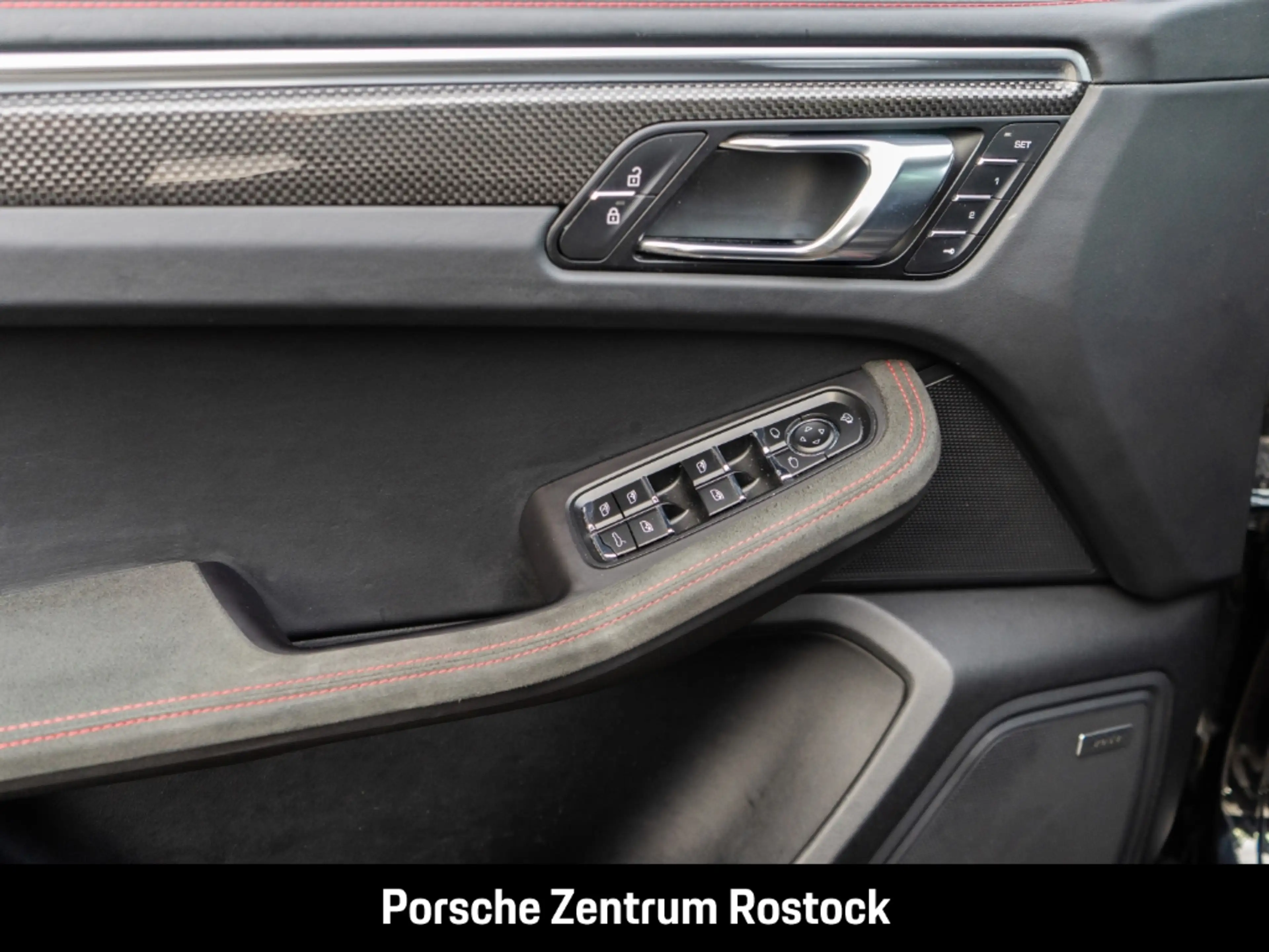 Porsche Macan GTS Standheizung Surround-View Sportabgas — photo 15