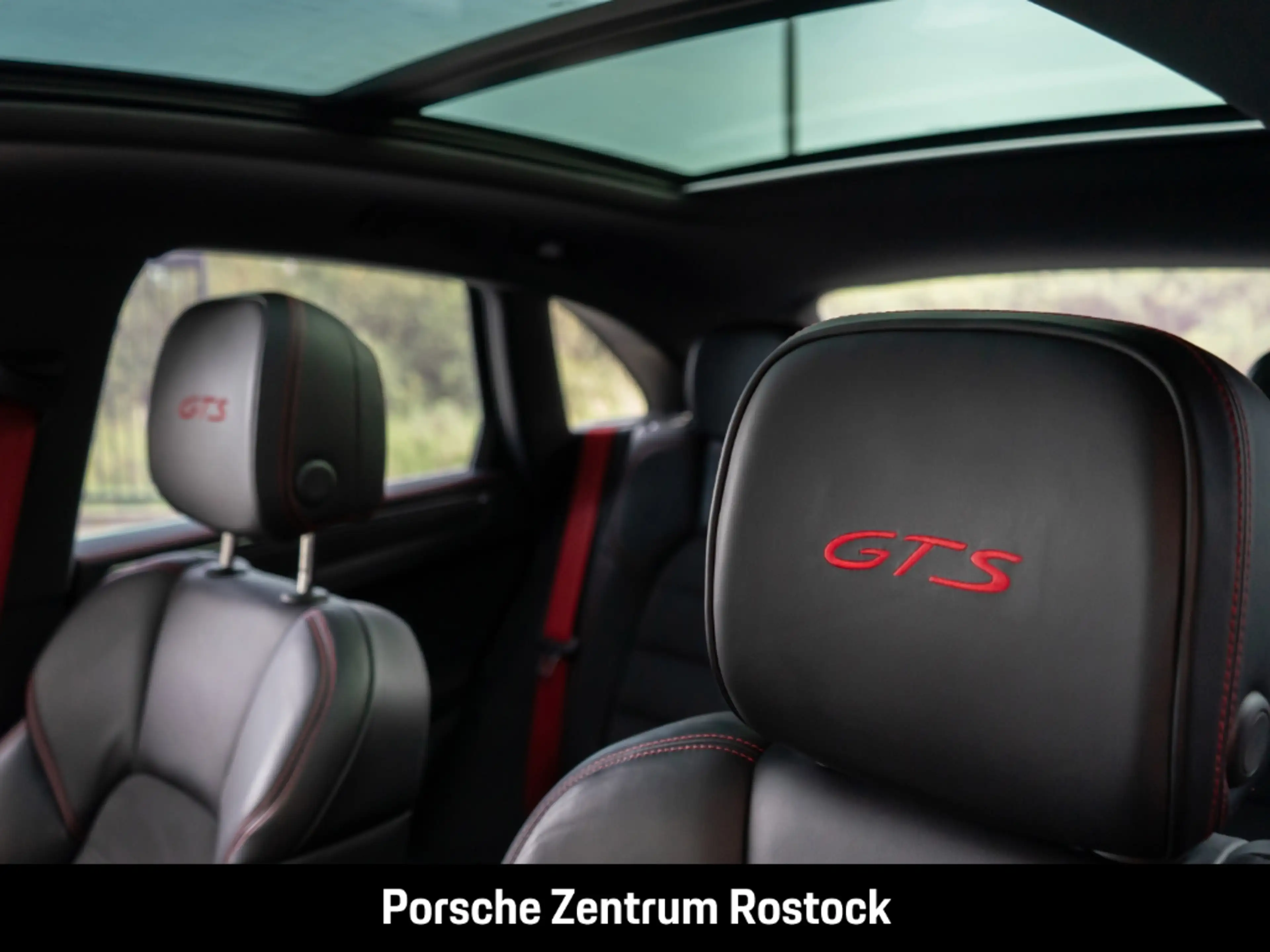 Porsche Macan GTS Standheizung Surround-View Sportabgas — photo 14