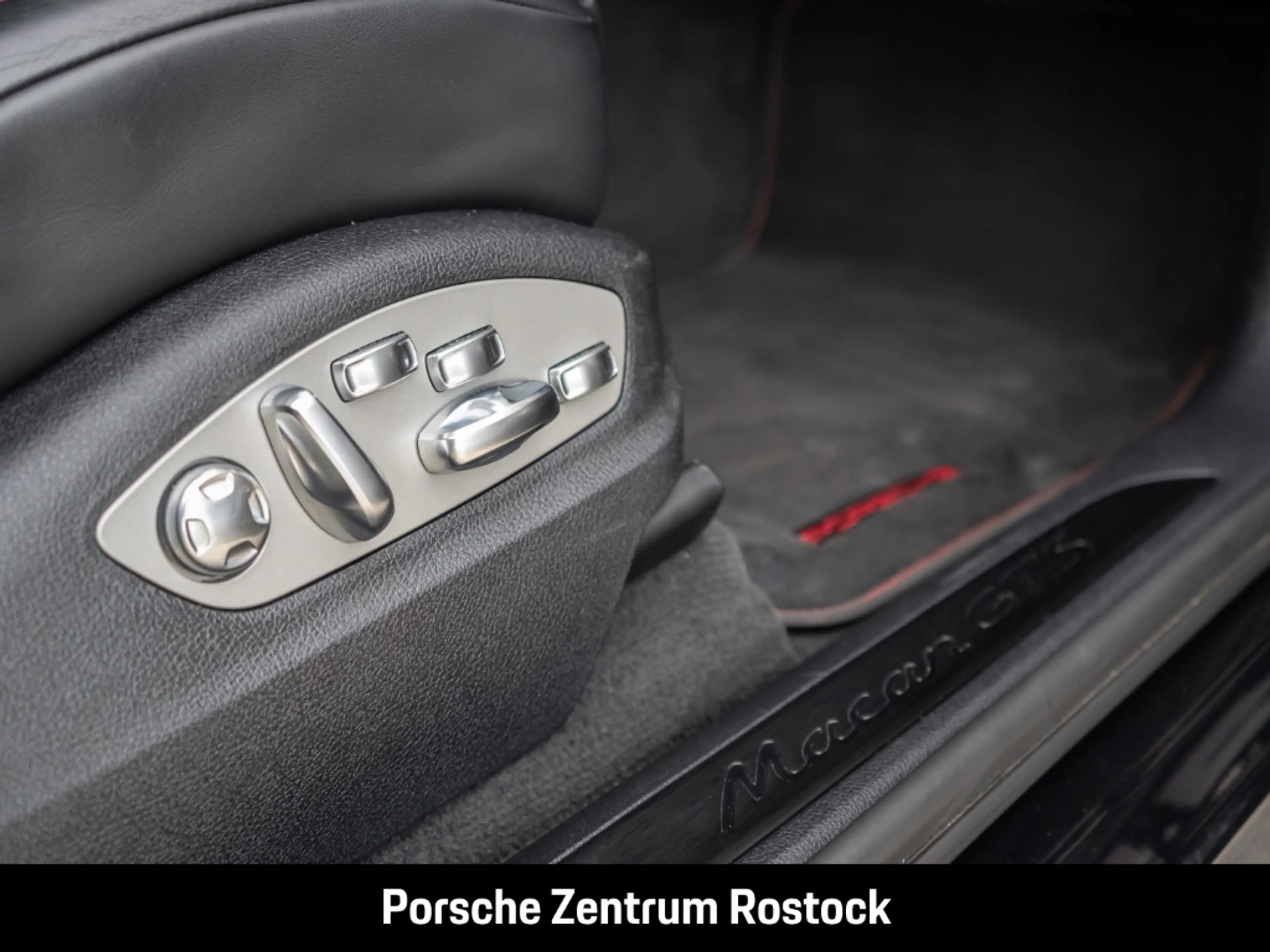 Porsche Macan GTS Standheizung Surround-View Sportabgas — photo 24