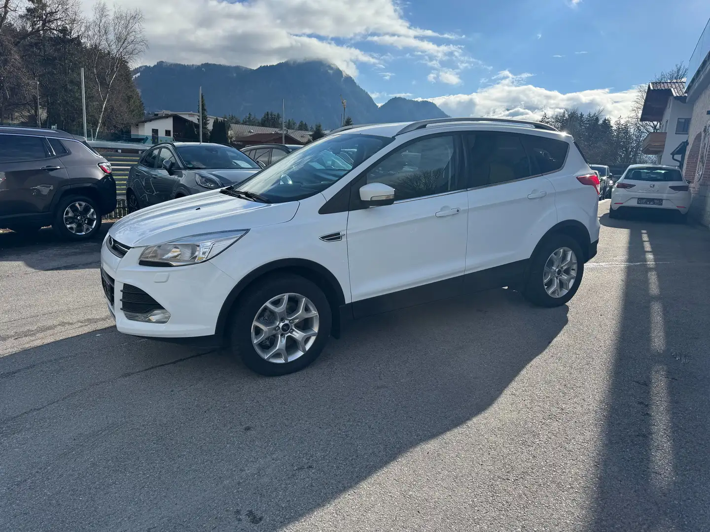 Ford Kuga 2,0 TDCi Trend 4x4 Weiß - 2